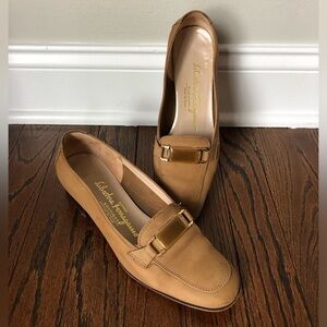 Salvatore Ferragamo Women’s 5.5 Tan Suede Genuine Leather 1.25” Heel Pumps - GUC
